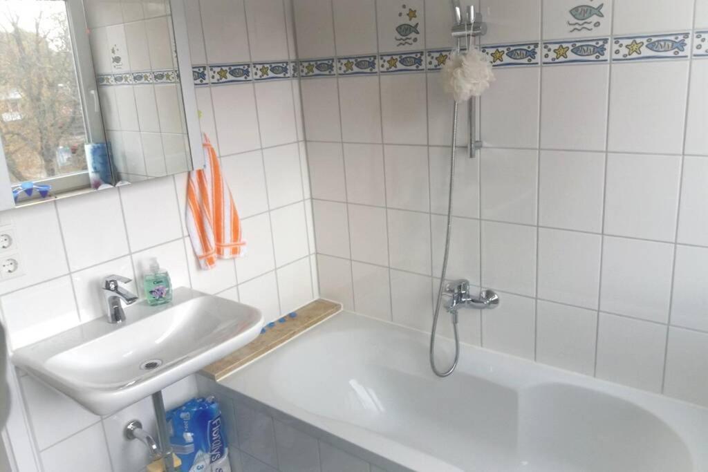 Neue, Helle Wohnung In Ludwigsburg, Nah Am Schloss Εξωτερικό φωτογραφία